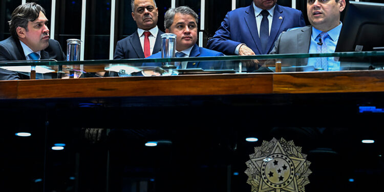 Congresso busca acordo para levar LDO ao Plenário na quinta — Senado Notícias