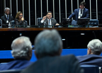 Davi Alcolumbre reafirma autonomia do Senado e defende prerrogativas da Casa — Senado Notícias