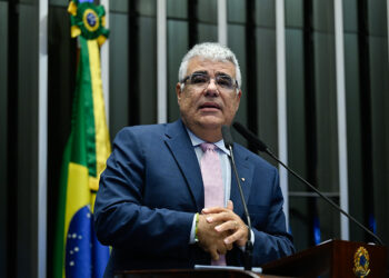 Girão cobra de Messias mudança de parecer para provar que é contra aborto — Senado Notícias