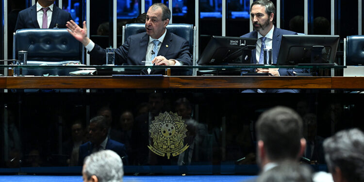 Aprovada em dois turnos, PEC do marco temporal vai à Câmara — Senado Notícias