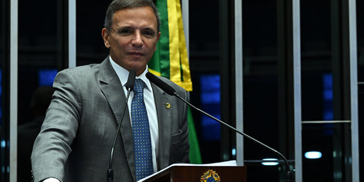 Bittar critica conduta de ministros em caso do Banco Master — Senado Notícias