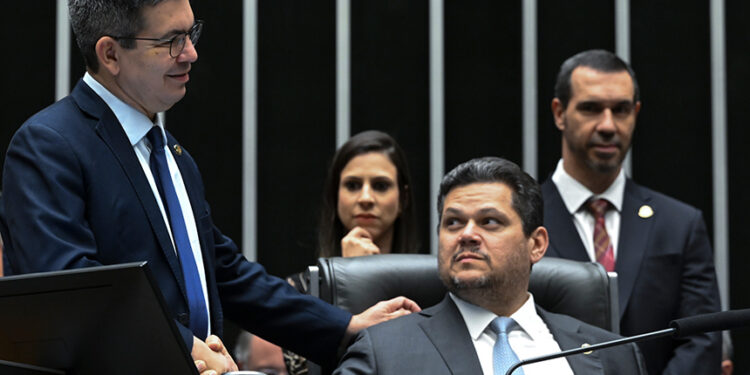 Congresso aprova reforço orçamentário para ministérios e Presidência — Senado Notícias