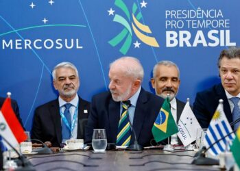 Intervenção na Venezuela seria catástrofe humanitária, diz Lula