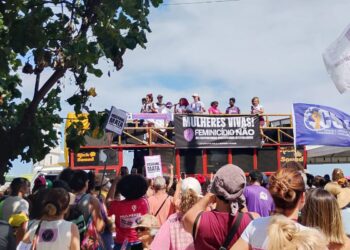 Mulheres protestam no Rio e pedem maior presença do Estado