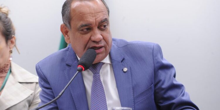 Comissão aprova instalação obrigatória de proteção em apartamentos com crianças e animais – Notícias