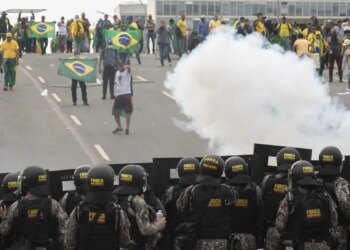 STF forma maioria para condenar cinco PMs do DF a 16 anos pelo 8/1 