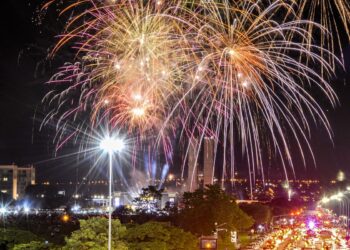 Fogos de artifícios com estampido são risco para animais e pessoas