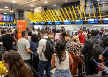Ventania faz Congonhas cancelar 87 decolagens e 80 pousos