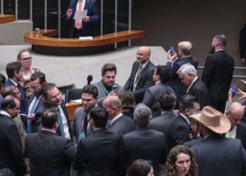 PL da Dosimetria beneficia criminosos comuns, dizem especialistas