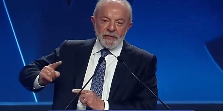 Lula diz que fim de sanção a Alexandre de Moraes é bom para o Brasil