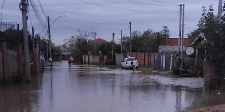 Inmet alerta para tempestade de grande perigo na Região Sul