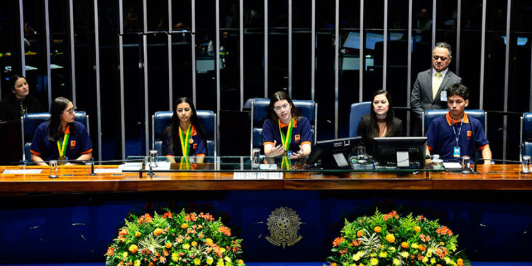 Inscrições para o Jovem Senador 2026 começam nesta segunda — Senado Notícias