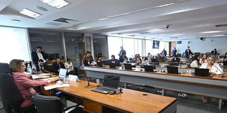 Projetos para crianças e adolescentes são destaque na pauta da CDH — Senado Notícias