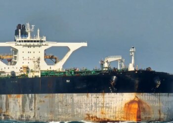 EUA apreendem dois navios que transportariam petróleo da Venezuela