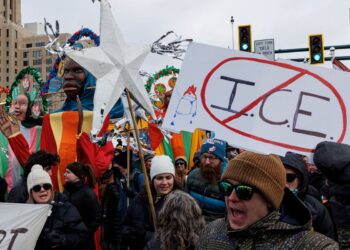 Conheça o ICE: polícia migratória de Trump alvo de protestos nos EUA