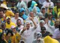 Raio atinge manifestantes na Praça do Cruzeiro, em Brasília