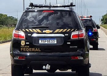 PF realiza operação para combater tráfico de cocaína do PCC