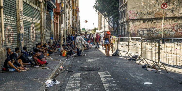 TV Brasil Internacional estreia série sobre a Cracolândia