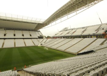 Torcedor é morto por veículo da PM no estádio do Corinthias