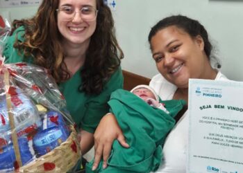 Miguel e Ayla são os primeiros bebês nascidos no Rio em 2026