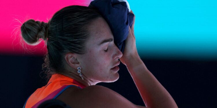 Aberto da Austrália volta a acionar política de calor extremo em jogos