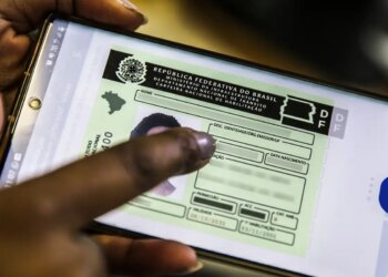 Dino nega pedido para suspender a renovação automática da CNH