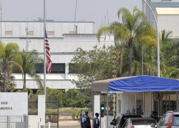 Saiba quais países tiveram visto de imigração para os EUA suspenso