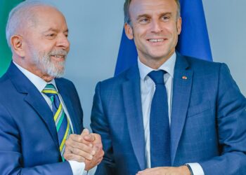 Em telefonema, Lula e Macron conversam sobre Conselho da Paz de Trump
