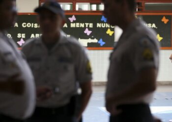 PGR dá aval a escolas cívico-militares paulistas, mas não a pagamentos