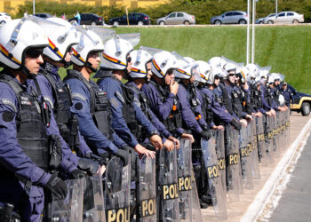 Lula rejeita unificar limite de idade em concursos para policiais e bombeiros — Senado Notícias