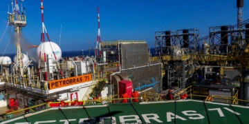 Produção de petróleo e gás atinge 4,921 milhões de barris em novembro
