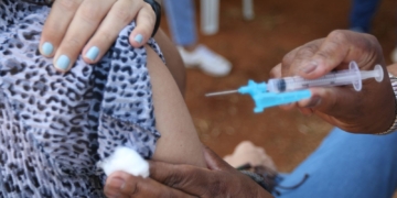 Cobertura vacinal contra HPV atinge 95,81% na capital paulista