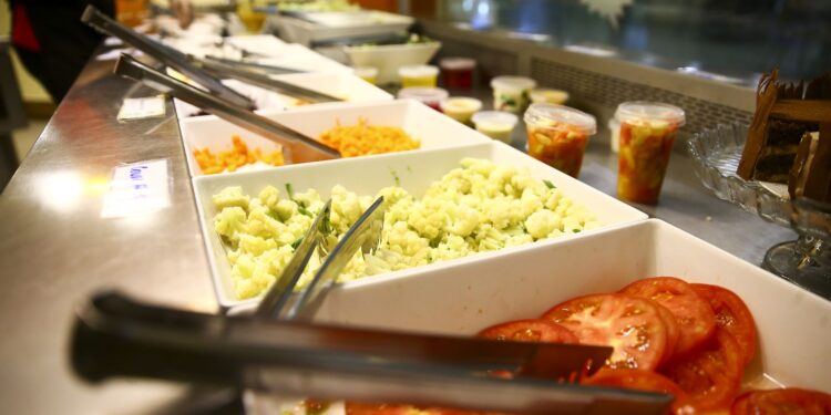 Alelo obtém liminar contra nova regra do vale-alimentação 