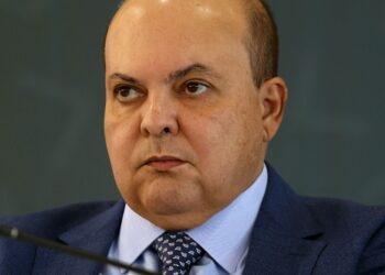 Banco Master: CPI quer ouvir o governador Ibaneis Rocha, do DF