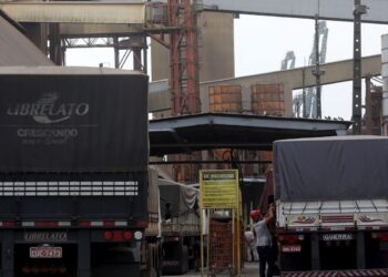 Senado aprova PEC sobre locais de descanso de motoristas profissionais