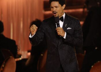 Grammy 2026 é marcado por críticas a Trump