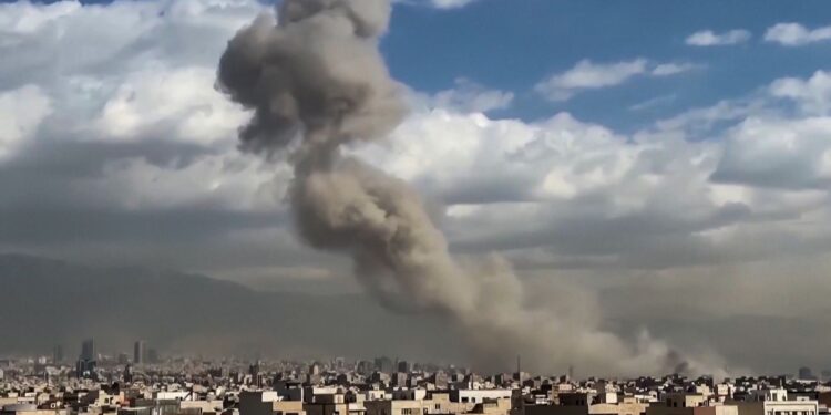 Israel diz que cerca de 200 caças atingiram mais de 500 alvos no Irã