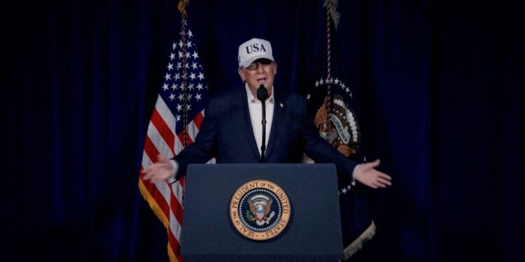 Trump justifica que ataques ao Irã é para defender norte-americanos