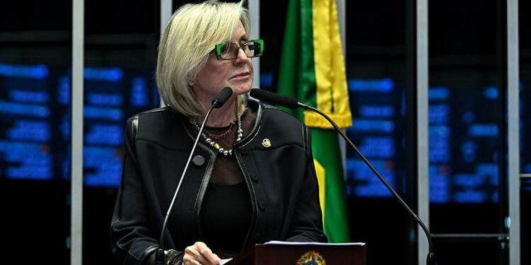 Margareth Buzetti cobra aplicação eficaz da lei na proteção de mulheres e crianças — Senado Notícias