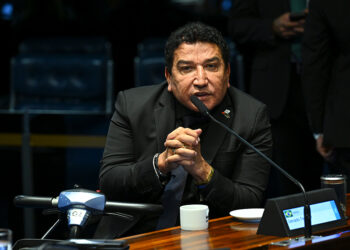 Magno Malta pede investigação de juízes que inocentaram acusado de estupro — Senado Notícias