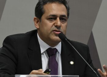 Presidente da Unafisco presta depoimento à PF como investigado