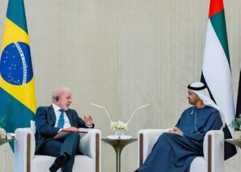 Lula se reúniu com presidente dos Emirados Árabes Unidos