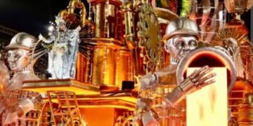 Homenagem a Lula é diferente de reunião de Bolsonaro