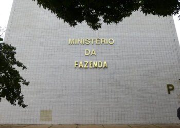 Saída de Haddad do governo depende de reunião entre Lula e Trump