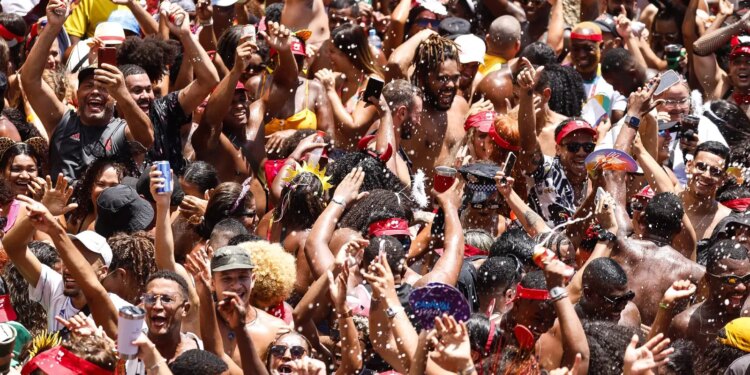 Rio espera receber 8 milhões de foliões para o carnaval