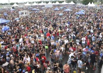 Carnaval requer prevenção de acidentes com rede elétrica, diz Abradee