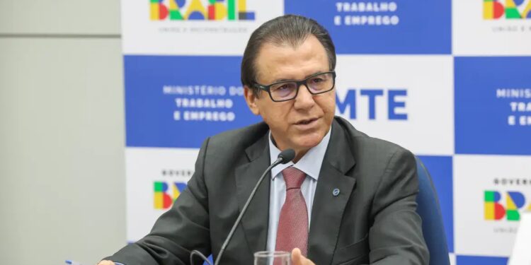 Comissão mista da MP do seguro-defeso ouvirá o ministro do Trabalho — Senado Notícias