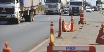 PRF: quase 44% das mortes nas estradas envolvem veículos de carga