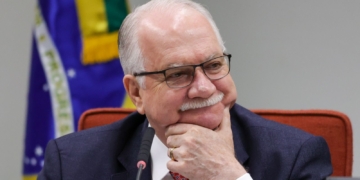 Caso Master: Fachin convoca ministros para tratar de menções a Toffoli