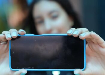 Espanha vai proibir acesso às redes sociais para menores de 16 anos